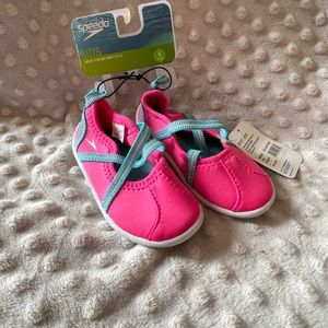 NWT Speedo Water Shoes